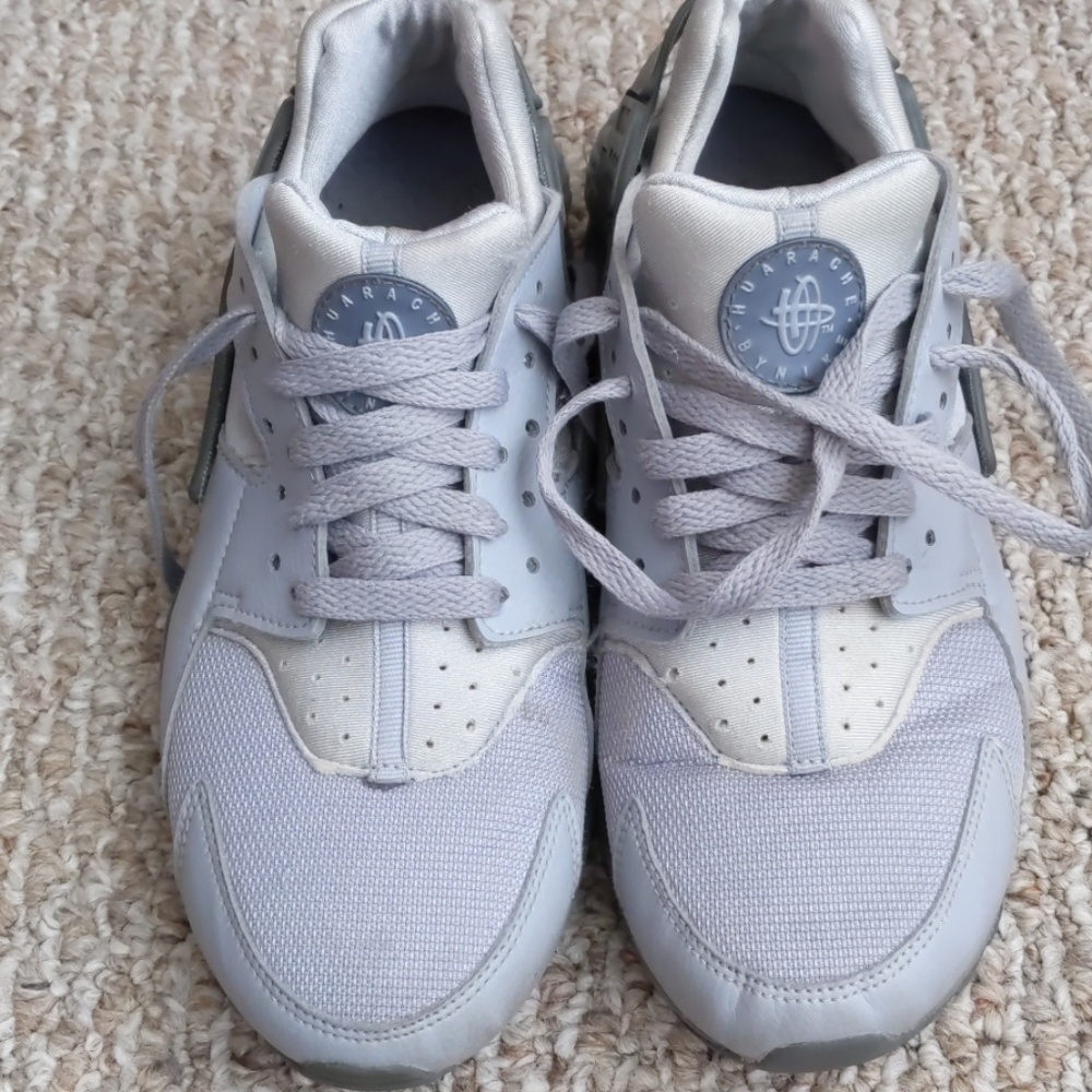 Nike Huarachi